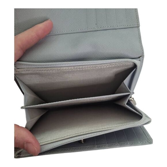 Burberry Gray Leather Wallet with Silver Hardware Very Lightly Loved - Picture 11 of 11